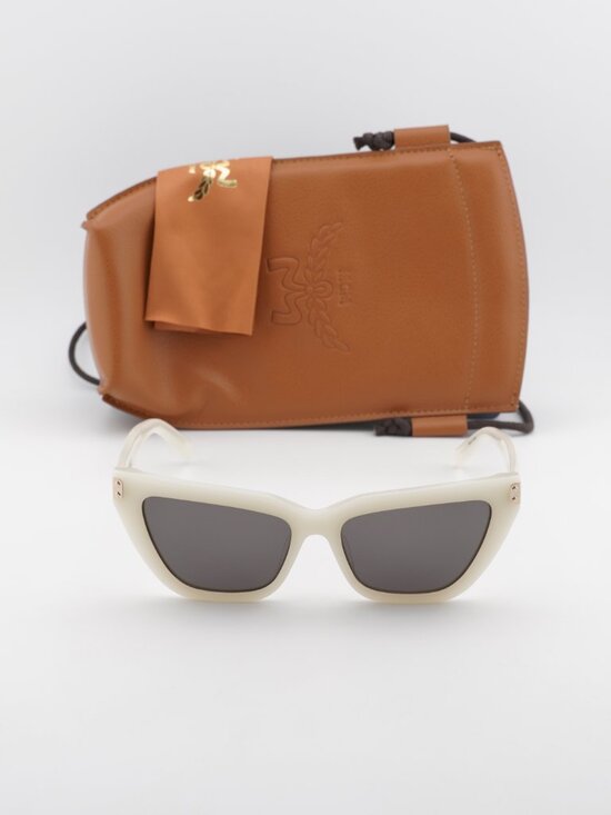 MCM MW0010 21A Cat Eye Sunglasses – White / Grey main image 10